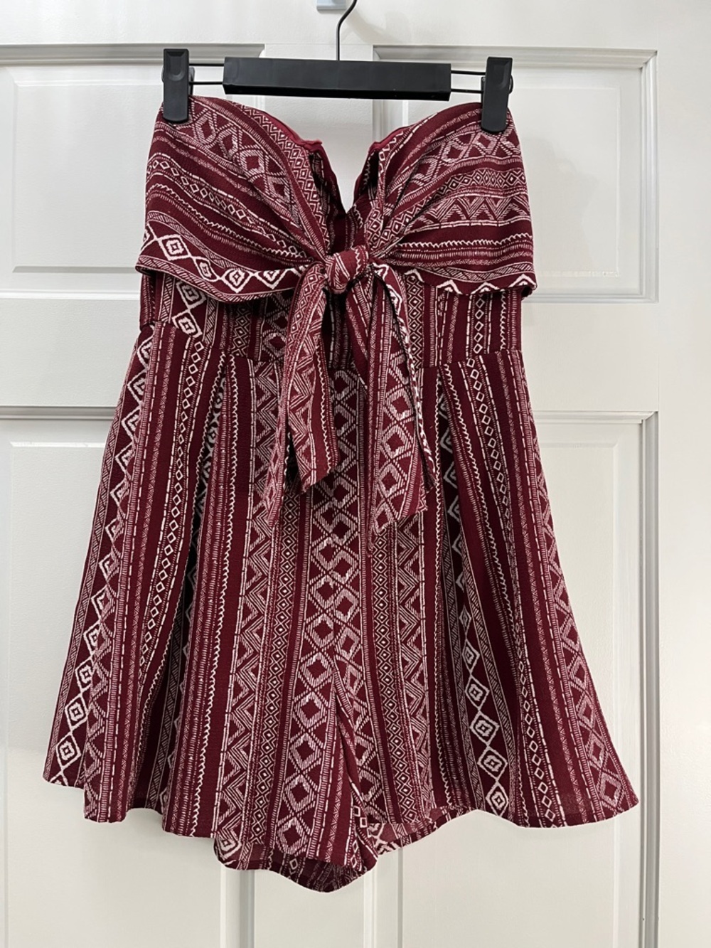 Daytrip Boho Strapless Tie Front Romper Geometric Maroon Burgundy - Size Small